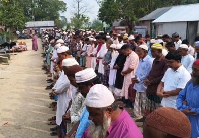 ময়মনসিংহে বাসচাপায় নিহত ৭: জামালপুরে দাফন সম্পন্ন স্বজনদের আহাজারি