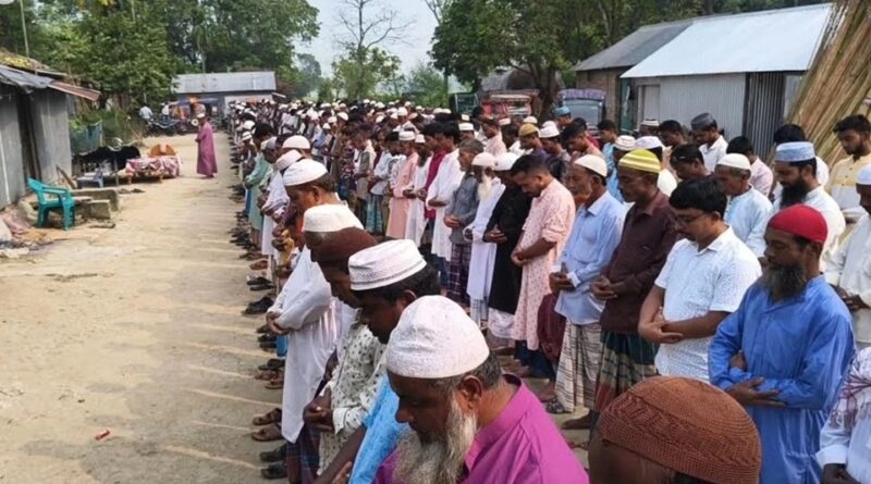 ময়মনসিংহে বাসচাপায় নিহত ৭: জামালপুরে দাফন সম্পন্ন স্বজনদের আহাজারি