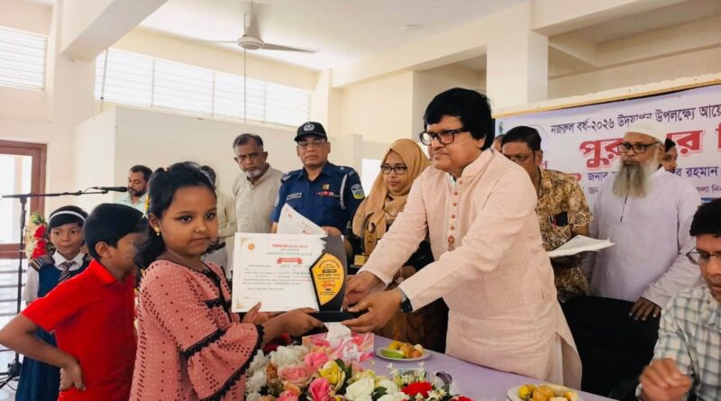 মেলান্দহে শিক্ষার্থীদের মাঝে স্কুলব্যাগ, পানির পট ও টিফিন বক্স বিতরণ করেন- এমপি মোস্তাফিজুর রহমান বাবুল