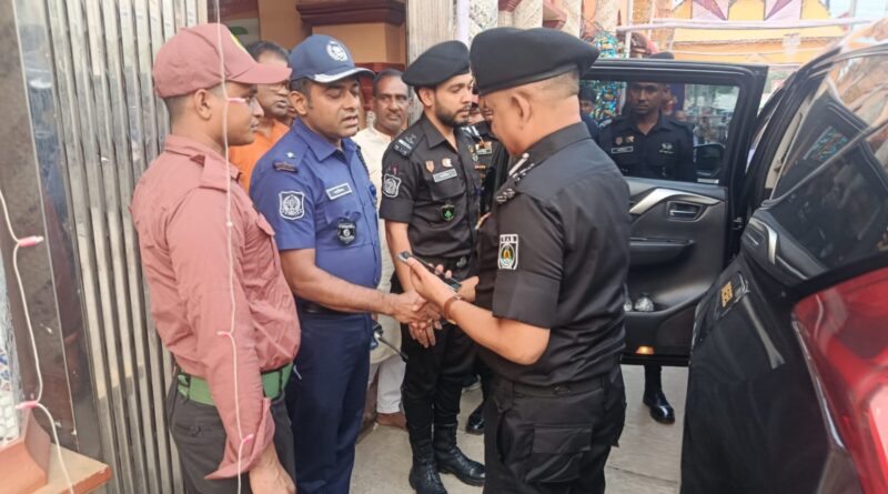 জামালপুরে শারদীয় দুর্গাপূজার নিরাপত্তা পরিদর্শনে এসআরবি-১৪-এর ময়মনসিংহের অধিনায়ক অতিরিক্ত ডিআইজি মাসুদ রানা